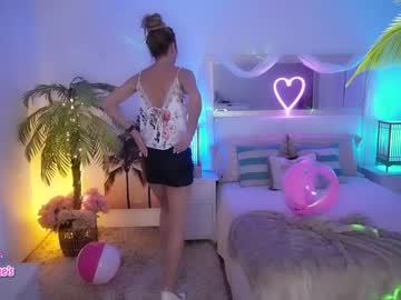 girl
        amyvalentine cam image #1901944