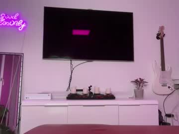 couple
        sweetjona cam image #4106480