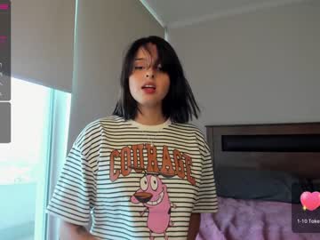 girl
        yourfreakygirl cam image #693456