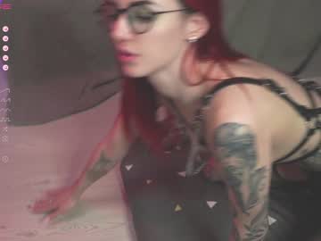 girl
        casianella cam image #588732