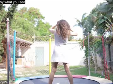 girl
        loollypop24 cam image #2013638