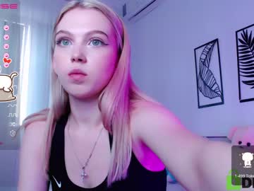 girl
        small_blondee cam image #341528