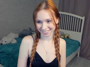 girl
        udeledobson cam image #2333408
