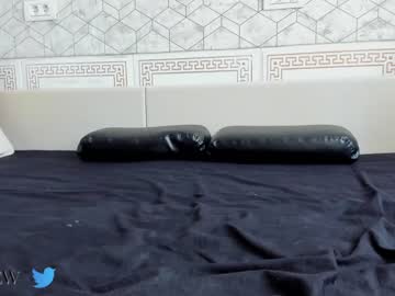 girl
        evvanew cam image #1207070