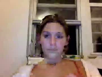 girl
        matlikecat cam image #32110