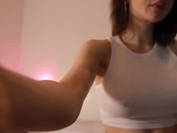 girl
        reei__ cam image #1720688