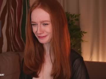 girl
        lizzy_blaze cam image #2545858