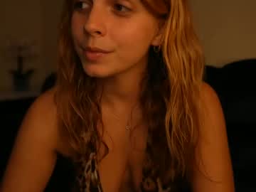 girl
        lilbeccaxo cam image #2896297