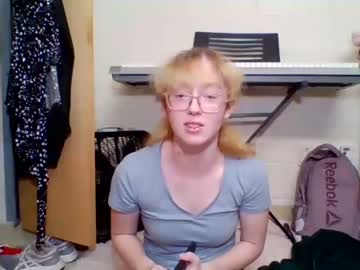 girl
        blonde_katie cam image #1976642