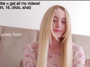 girl
        lailatoks cam image #2998943