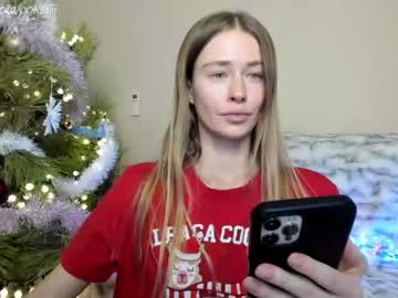 girl
        oksanafedorova cam image #2115689
