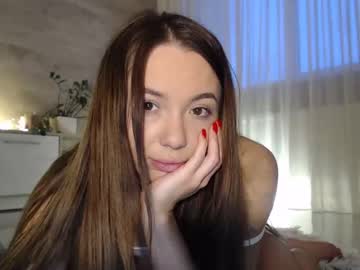 girl
        meryfoxxx cam image #1903303