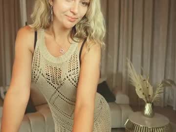 girl
        elixxxirrr cam image #3627225