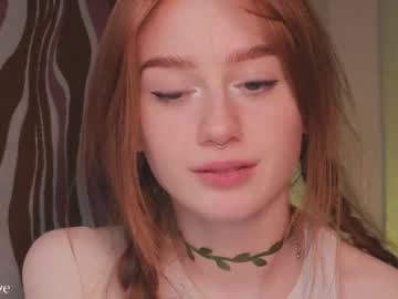 girl
        lizzy_blaze cam image #1982175