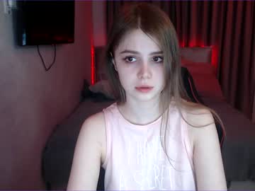 girl
        tripleprinces cam image #2535212