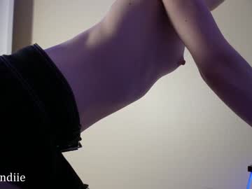 girl
        bestblondiiecb cam image #3589546