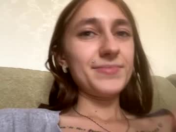 couple
        viktoria9898 cam image #2093116