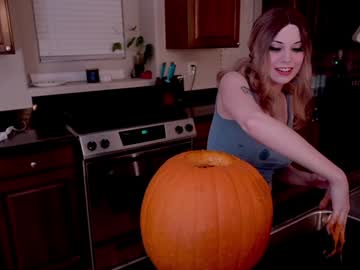 girl
        runesy cam image #3591079