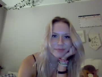 girl
        xprettyinpinkx cam image #1125777