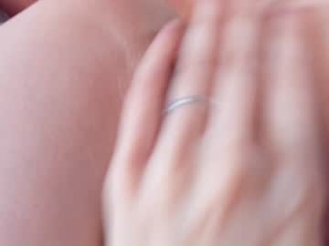couple
        fionee cam image #1816805