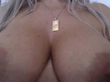 girl
        marrylouanne cam image #1460238