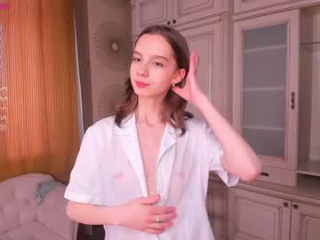 girl
        happiness_call cam image #878258