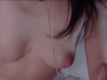 girl
        chaturbatable cam image #1240108