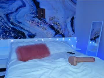 couple
        himexmarie cam image #1274061