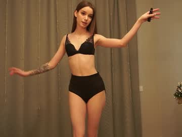 girl
        harrieteasley cam image #4013149