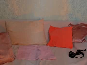 girl
        madeline_jackson cam image #238947