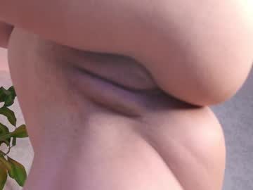 girl
        luneva cam image #4538595
