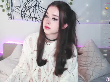 girl
        tayasha cam image #2376136