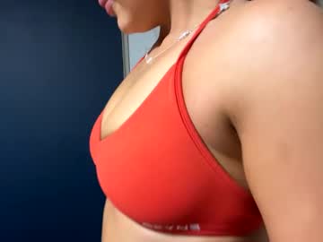 girl
        missmila27 cam image #4360690