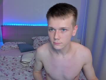 couple
        olvr_zoolander cam image #3158983