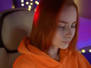 girl
        severs_enigma cam image #4102328