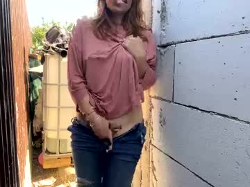 girl
        nyconik cam image #2749567