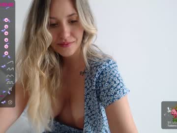 girl
        theellenshow cam image #1035401