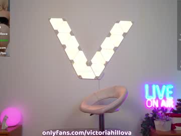 girl
        victoriahillova cam image #1642439