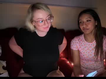 girl
        vanillapuddingpie cam image #4462029