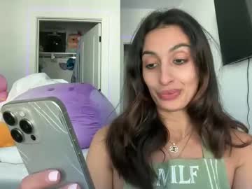 girl
        camiliakxoxo cam image #4023526