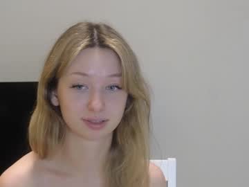 girl
        evafrancis cam image #1218748