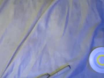 couple
        ozzykrystal cam image #639551