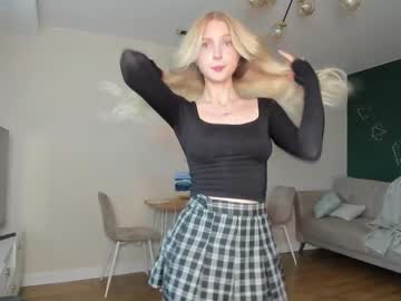 girl
        oh_honey_ cam image #1562599