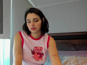 girl
        yourfreakygirl cam image #1612012