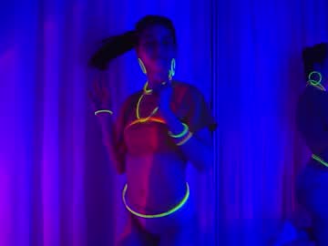 girl
        hannasthesia cam image #608400
