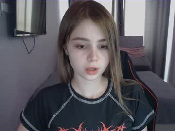 girl
        tripleprinces cam image #1500444
