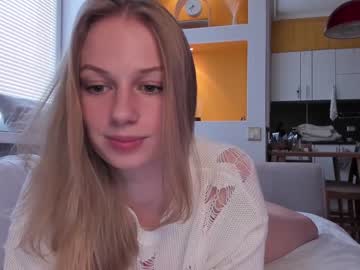 girl
        magic_couple13 cam image #2261316