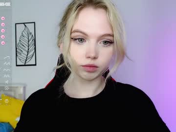 girl
        small_blondee cam image #650000