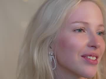 couple Webcam Girls Sex Thressome And Foursome with sparks__daisy