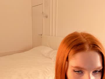girl
        jolenescott cam image #2025104
